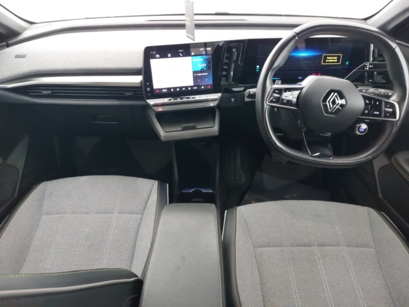 Used Renault Megane E Tech 2023 for sale - 76515327: Photo 2