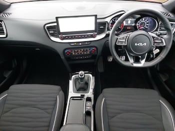 Used Kia Ceed 2025 for sale - 76912550: Photo