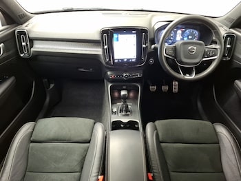 Used Volvo XC40 2020 for sale - 76838682: Photo