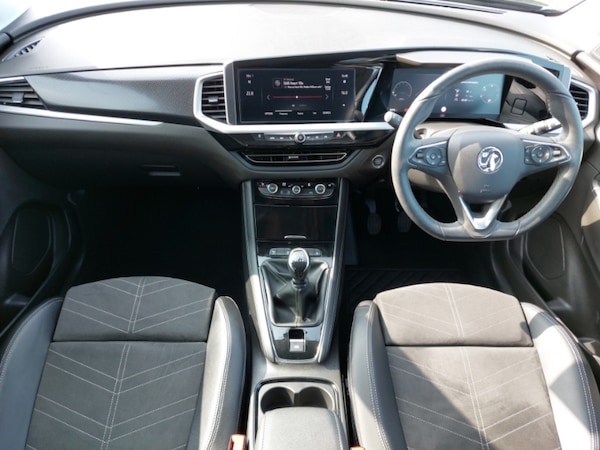 Used Vauxhall Grandland 2024 for sale - 76305983: Photo 2
