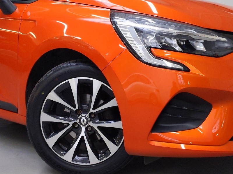 Used Renault Clio 2023 for sale - 76548456: Photo 9