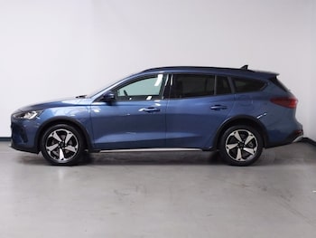 Used Ford Focus 2023 for sale - 78580942: Photo