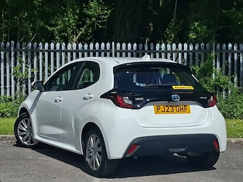 Used Toyota Yaris 2023 for sale - 78580792: Photo