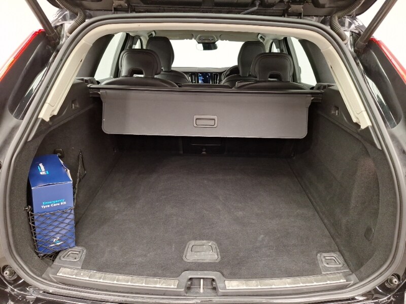 Used Volvo XC60 2023 for sale - 77371583: Photo 8