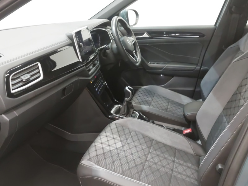 Used Volkswagen T-Roc 2023 for sale - 77923374: Photo 5