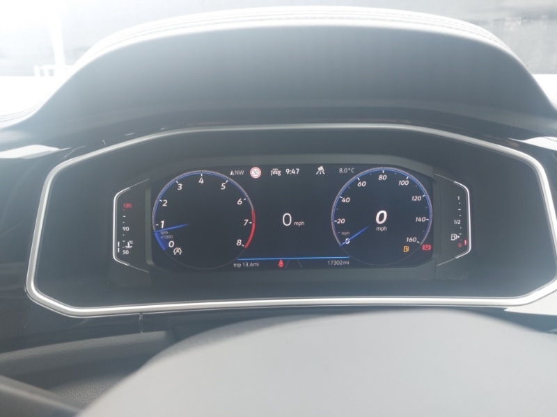 Used Volkswagen T-Roc 2022 for sale - 77913434: Photo 11