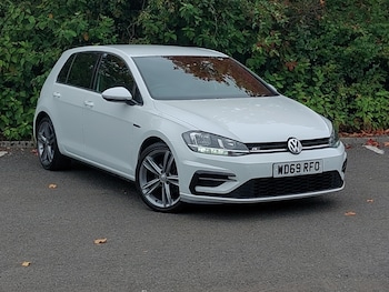 Volkswagen - Golf