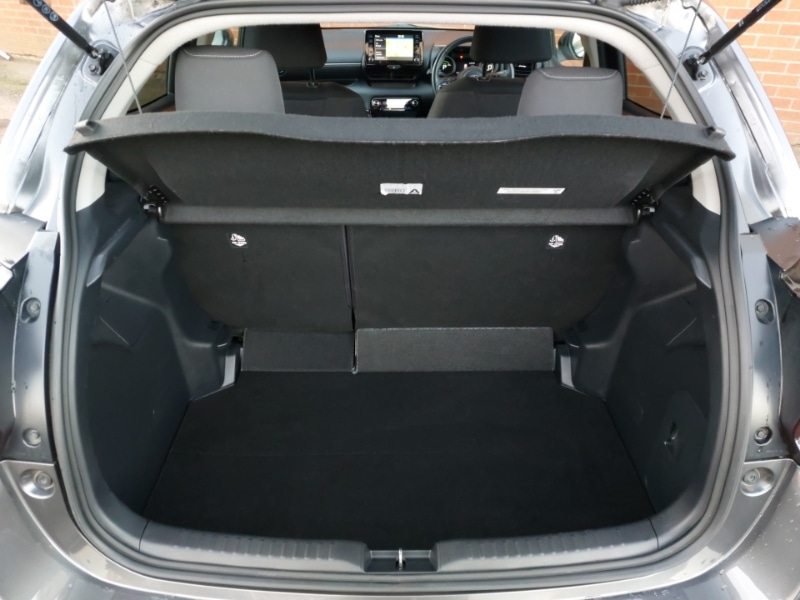 Used Toyota Yaris 2022 for sale - 77166363: Photo 8