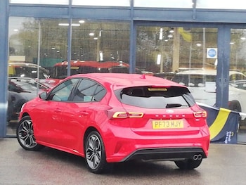 Used Ford Focus 2023 for sale - 76339172: Photo