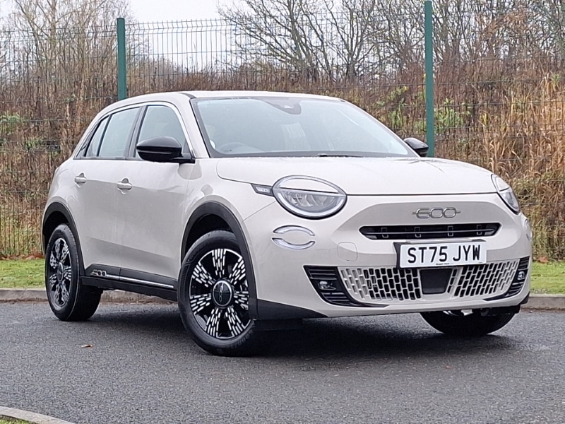 Used Fiat 600 2025 for sale - 76932941: Photo 1