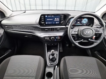 Used Hyundai i20 2023 for sale - 77358253: Photo