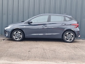 Used Hyundai i20 2023 for sale - 77358253: Photo