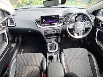 Used Kia Ceed 2023 for sale - 79480730: Photo