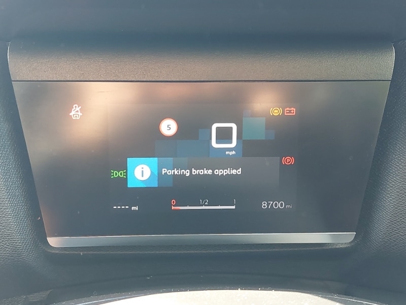 Used Citroen C4 2023 for sale - 76861488: Photo 11