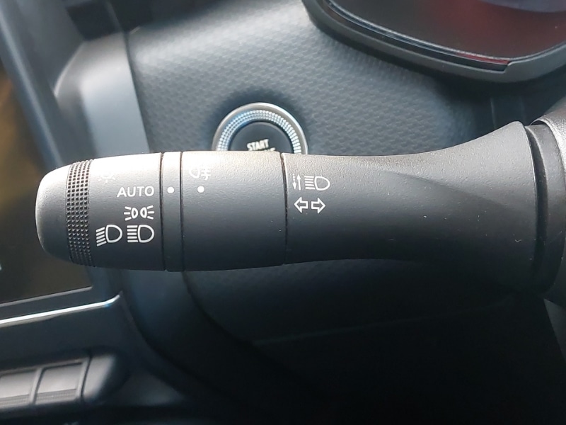 Used Renault Clio 2021 for sale - 76942059: Photo 12