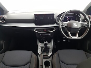 Used SEAT Arona 2024 for sale - 77285119: Photo