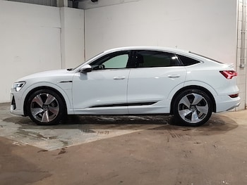 Used Audi e-tron 2022 for sale - 77330137: Photo