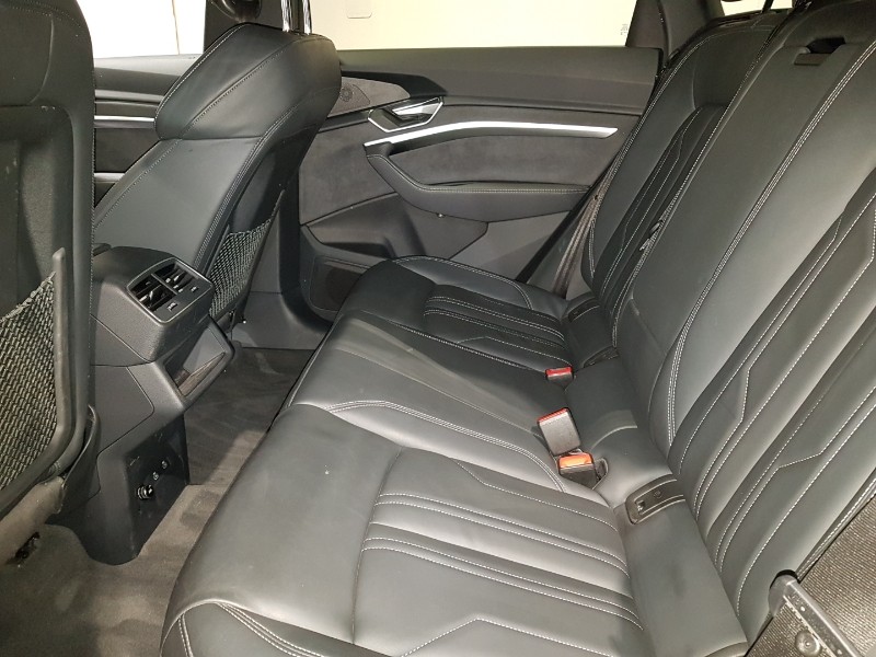 Used Audi e-tron 2022 for sale - 77330137: Photo 6