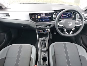 Used Volkswagen Polo 2023 for sale - 77169934: Photo