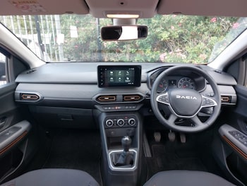 Used Dacia Sandero Stepway 2023 for sale - 79056017: Photo