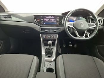 Used Volkswagen Taigo 2024 for sale - 79086385: Photo