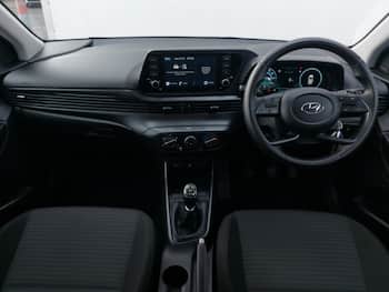 Used Hyundai i20 2023 for sale - 79612122: Photo