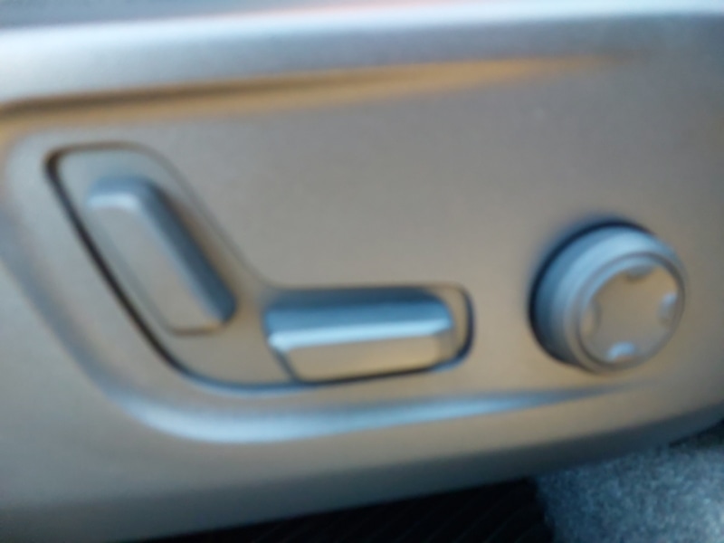 Used Volvo XC40 2025 for sale - 76854594: Photo 12