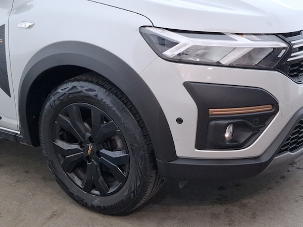 Used Dacia Sandero Stepway 2023 for sale - 76225674: Photo 9