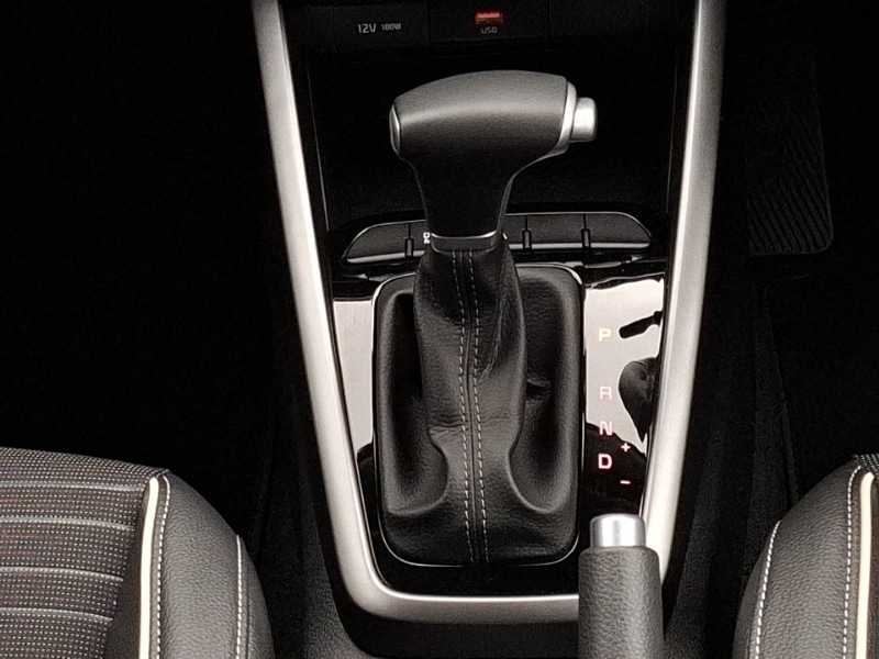 Used Kia Stonic 2023 for sale - 77467377: Photo 12