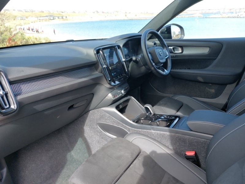 Used Volvo XC40 2024 for sale - 76392748: Photo 5