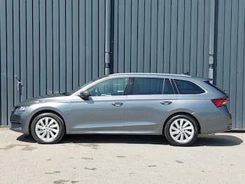 Used Skoda Octavia 2024 for sale - 79743499: Photo