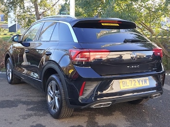 Used Volkswagen T-Roc 2022 for sale - 76688022: Photo
