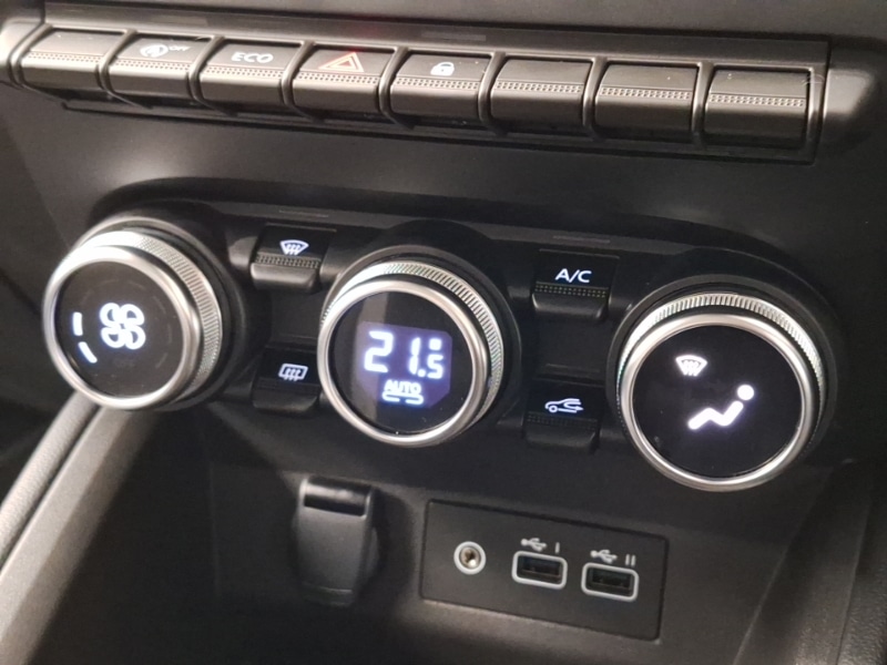 Used Renault Clio 2024 for sale - 76437354: Photo 10