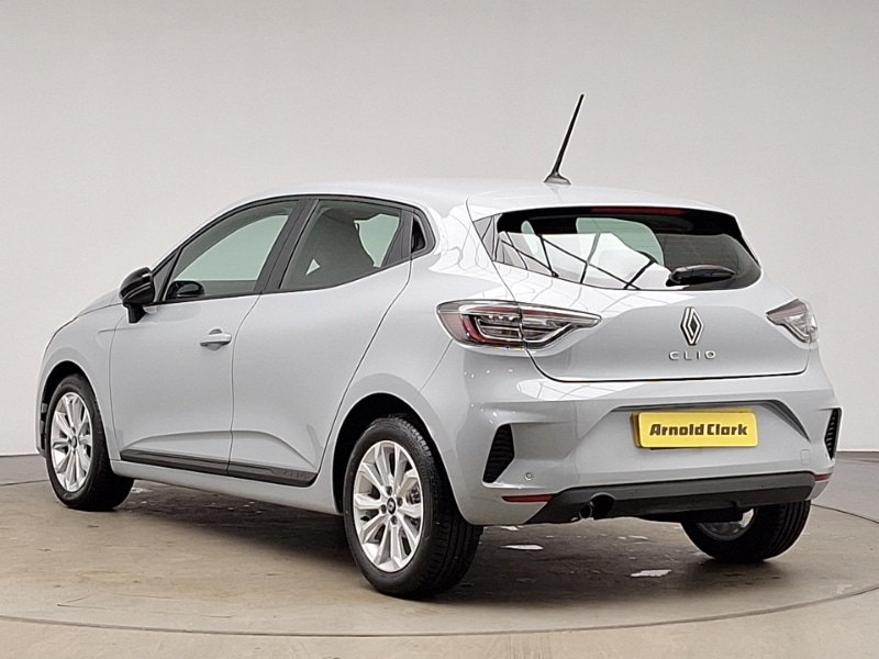 Used Renault Clio 2024 for sale - 76437354: Photo 3