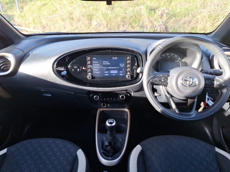 Used Toyota Aygo X 2023 for sale - 76880808: Photo 2