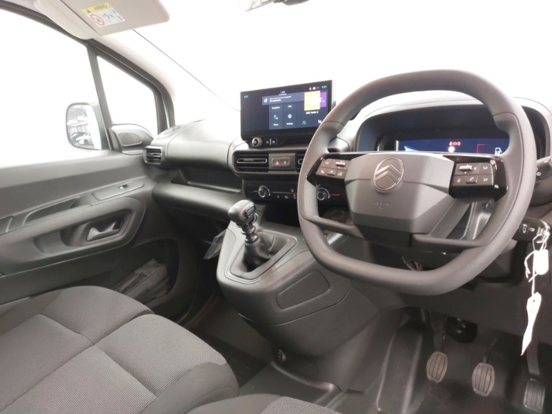 Used Citroen Berlingo 2024 for sale - 76451596: Photo 2