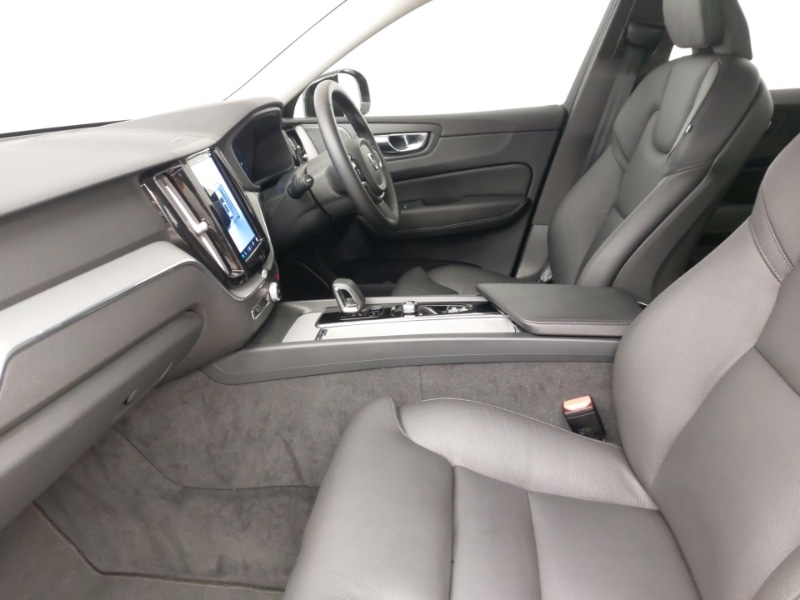 Used Volvo XC60 2024 for sale - 76778986: Photo 5