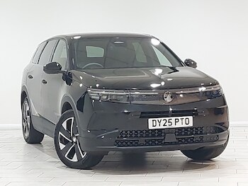 2025 - 1.2 Hybrid [136] Ultimate 5dr e-DCT6 [Fixed Roof]