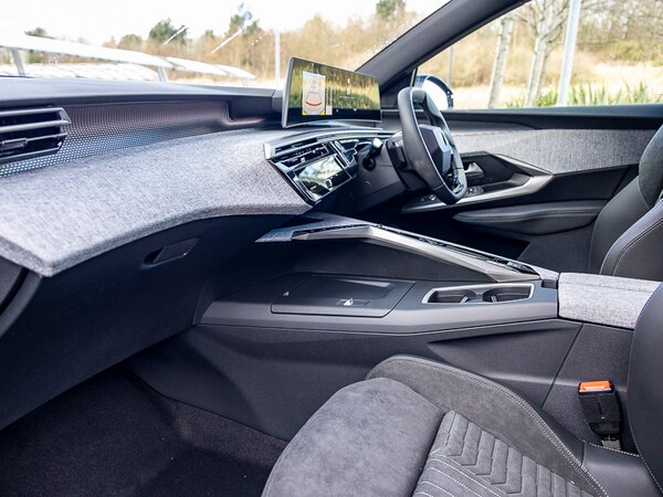 Used Peugeot 3008 2025 for sale - 76258931: Photo 5