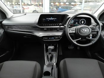 Used Hyundai i20 2023 for sale - 77708208: Photo