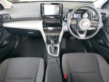 Used Toyota Yaris Cross 2022 for sale - 75510395: Photo