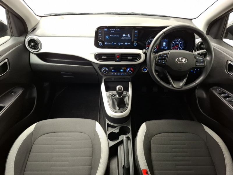 Used Hyundai i10 2023 for sale - 76144819: Photo 2