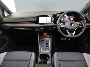 Used Volkswagen Golf 2022 for sale - 78455327: Photo