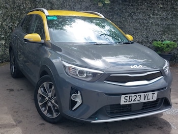 Used Kia Stonic 2023 for sale - 75594757: Photo