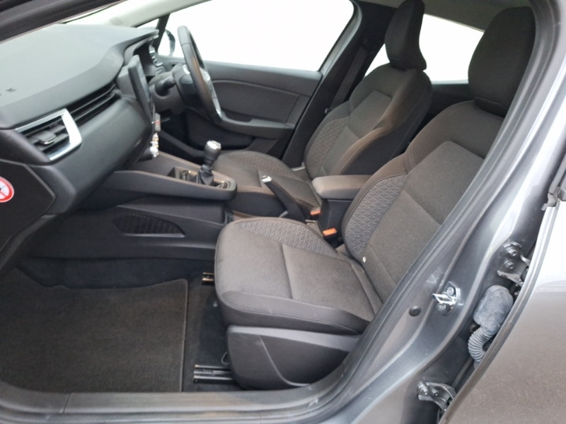 Used Renault Clio 2023 for sale - 77439066: Photo 5