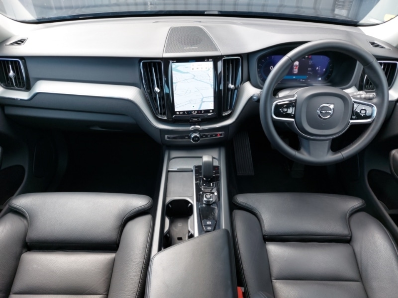 Used Volvo XC60 2023 for sale - 76347863: Photo 2