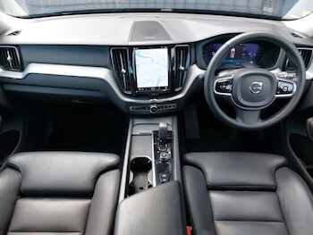 Used Volvo XC60 2023 for sale - 76347863: Photo