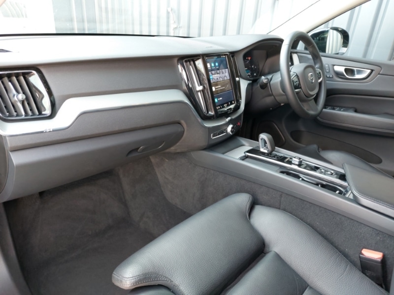 Used Volvo XC60 2023 for sale - 76347863: Photo 5