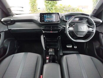 Used Peugeot 2008 2022 for sale - 77285246: Photo