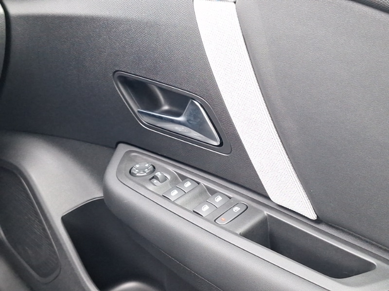 Used Citroen C4 2025 for sale - 76687932: Photo 11